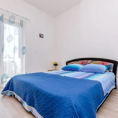 Markovic 아파트 트로기르