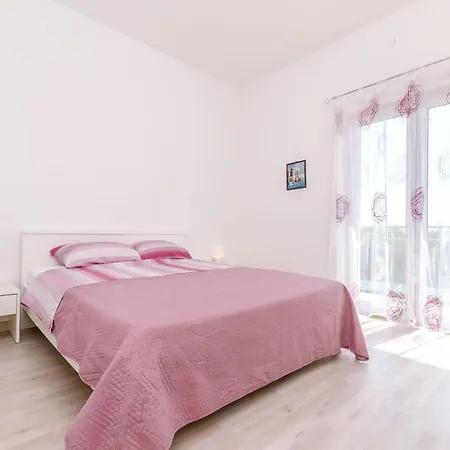 Markovic 아파트 *